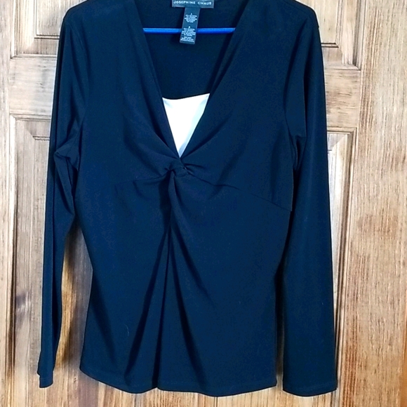 Women's blouse - Picture 1 of 2